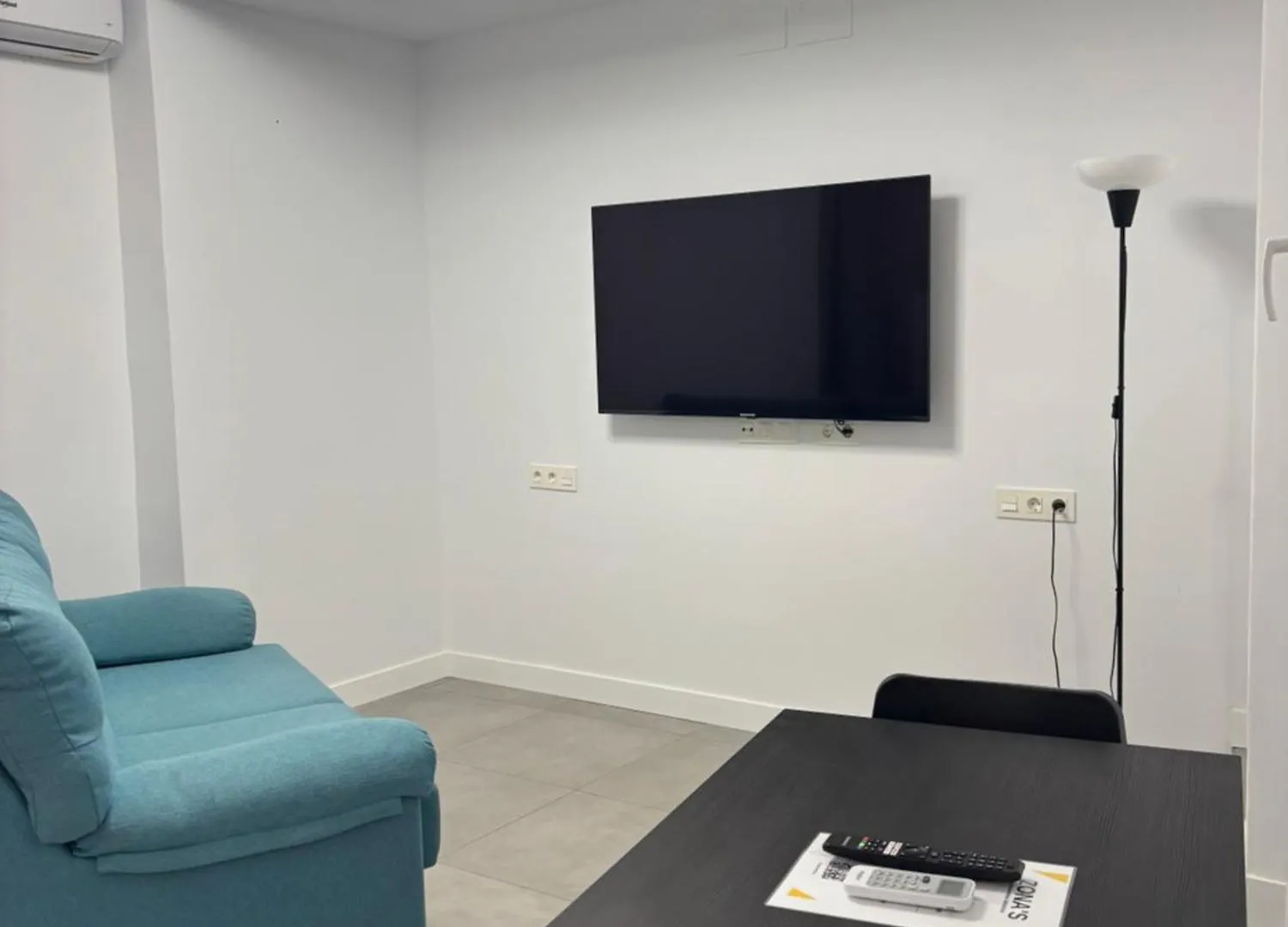 Apartamento 3 A 10 Min Caminando De La Estacion De Bus Y Tren Maria Zambrano Malaga Apartment